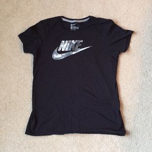 Rarely worn nike t-shirt